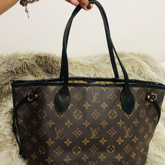 Louis Vuitton Handbags - Authentic Louis vuitton neverfull pm